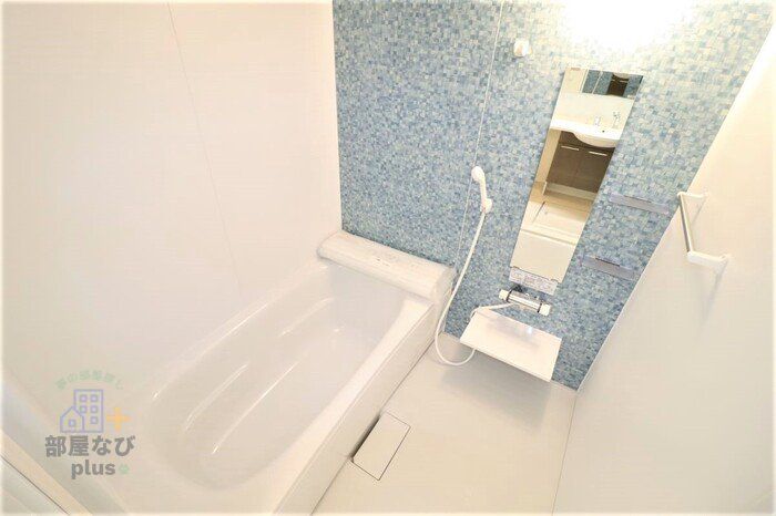 バス・シャワールーム　※他号室写真です