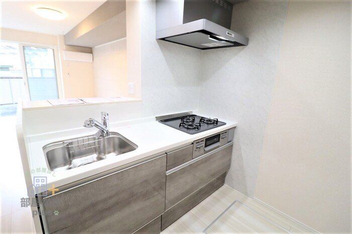 キッチン　※他号室写真です