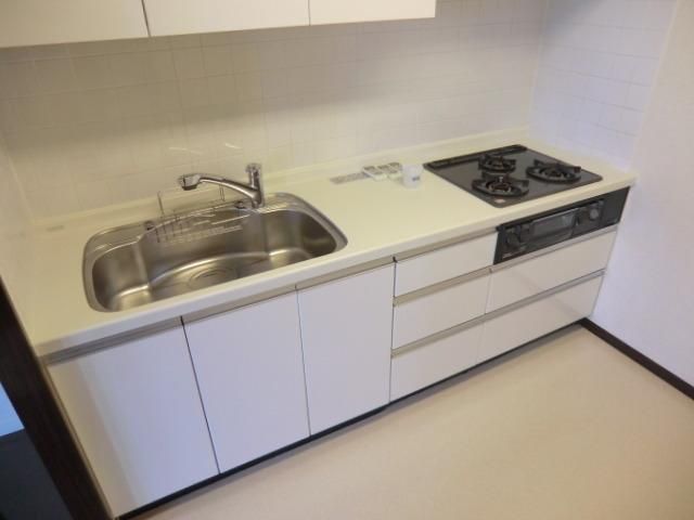 キッチン　★ゆったりシンクの3口システムキッチン★