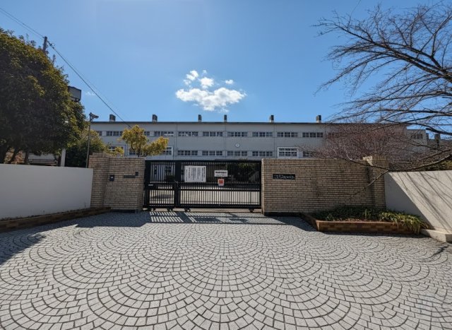 高校・高専　大阪府立いちりつ高等学校（高校・高専）まで1312m