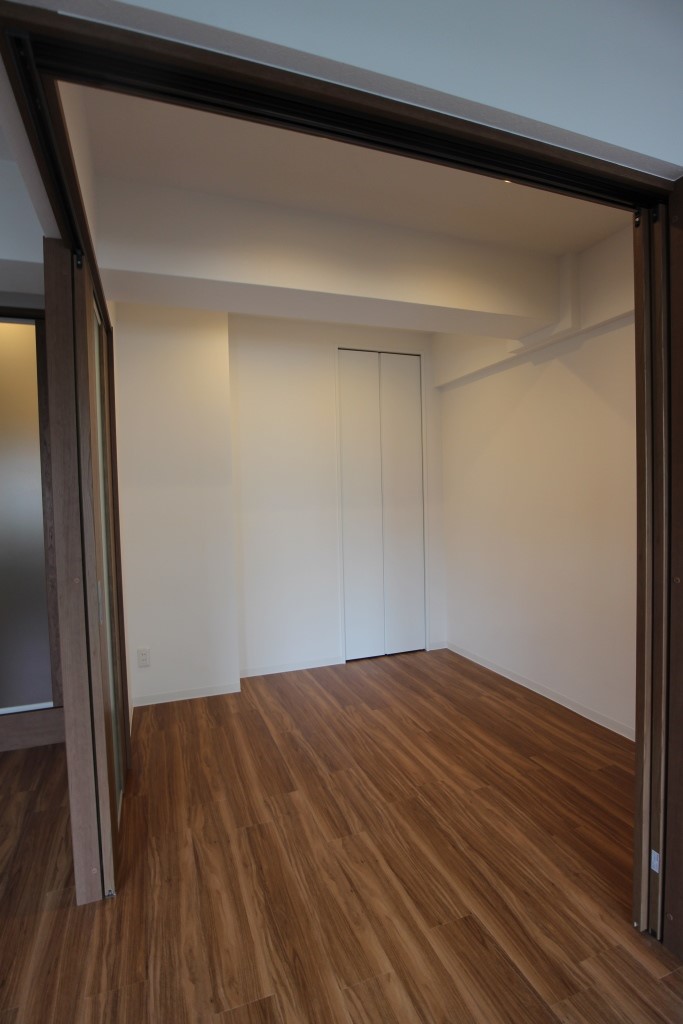 居室・リビング　洋室3.2帖。可動間仕切りあり