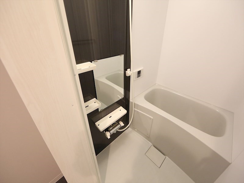 バス・シャワールーム　追い焚き機能付　オートバス機能付バスルーム