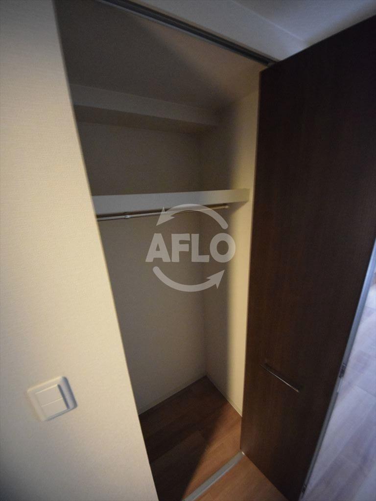 収納　プレサンス本町エクストラ　クローゼット