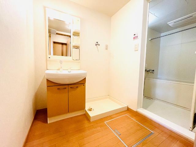 洗面設備　洗髪洗面化粧台