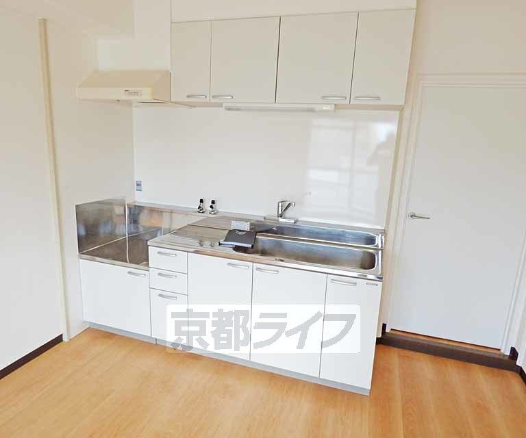 キッチン　大きいキッチンです。