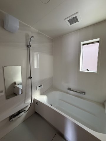 バス・シャワールーム　ゆったり過ごせるお風呂です