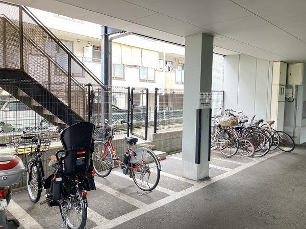 エントランス　自転車置き場！