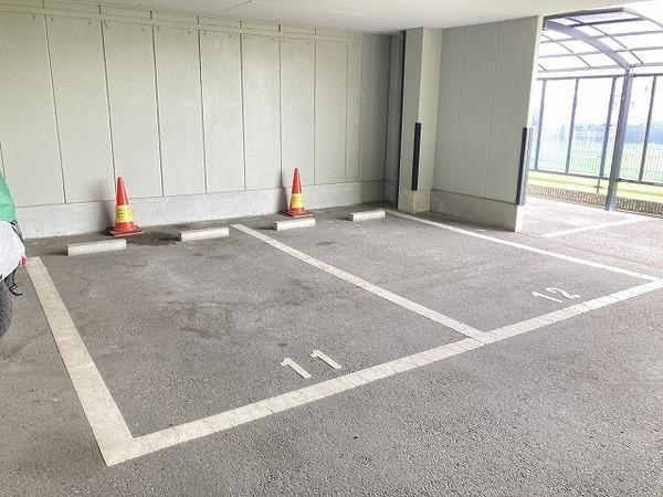 駐車場　駐車場！