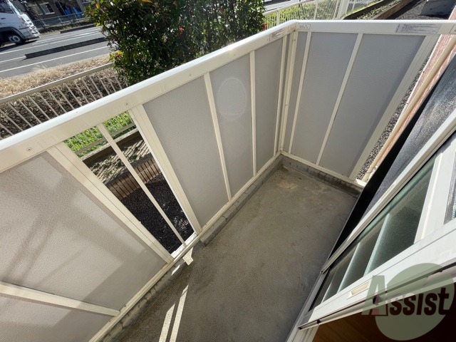 バルコニー　バルコニーです。広いので作業もしやすいですね