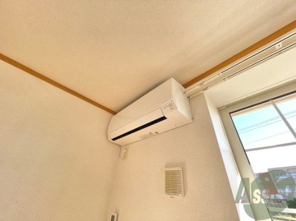 その他設備　立派なエアコンがついておりますので快適にお過ごし頂けます。
