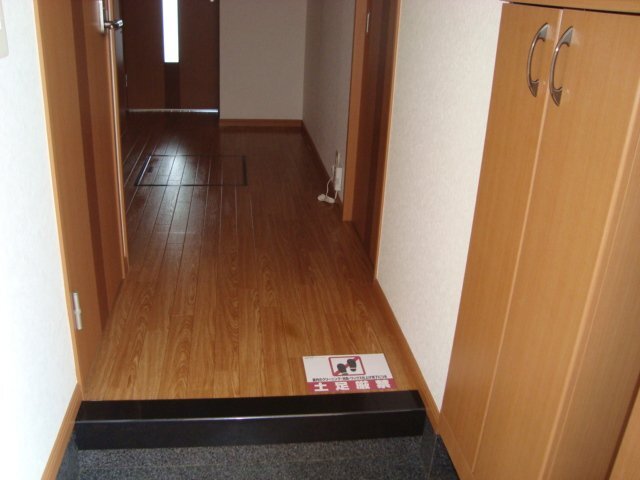 ボナールBの玄関写真