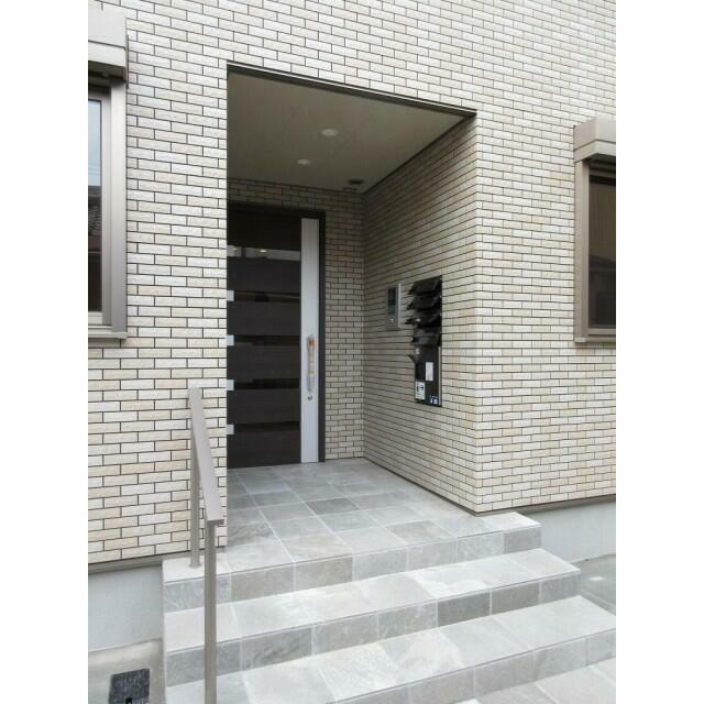 エントランス　現況優先