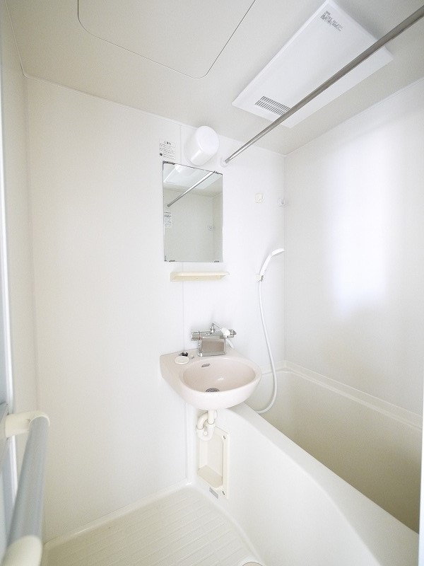 バス・シャワールーム　日々の暮らしに欠かせないお風呂です