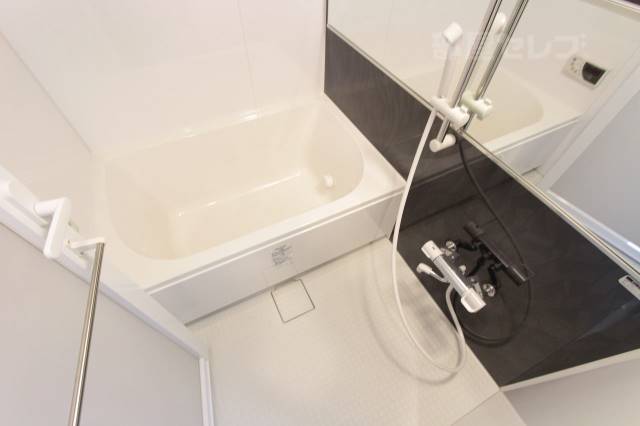 バス・シャワールーム　※１０１号室室内参照