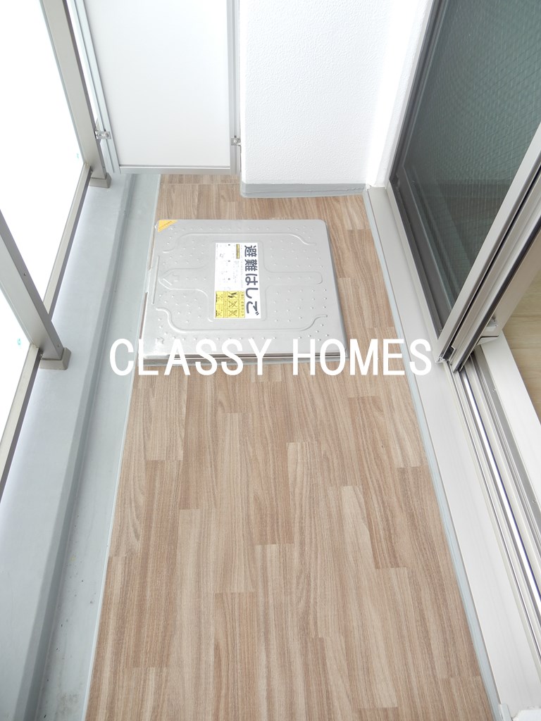 バルコニー　2018年竣工　ストーリア三田：バルコニー