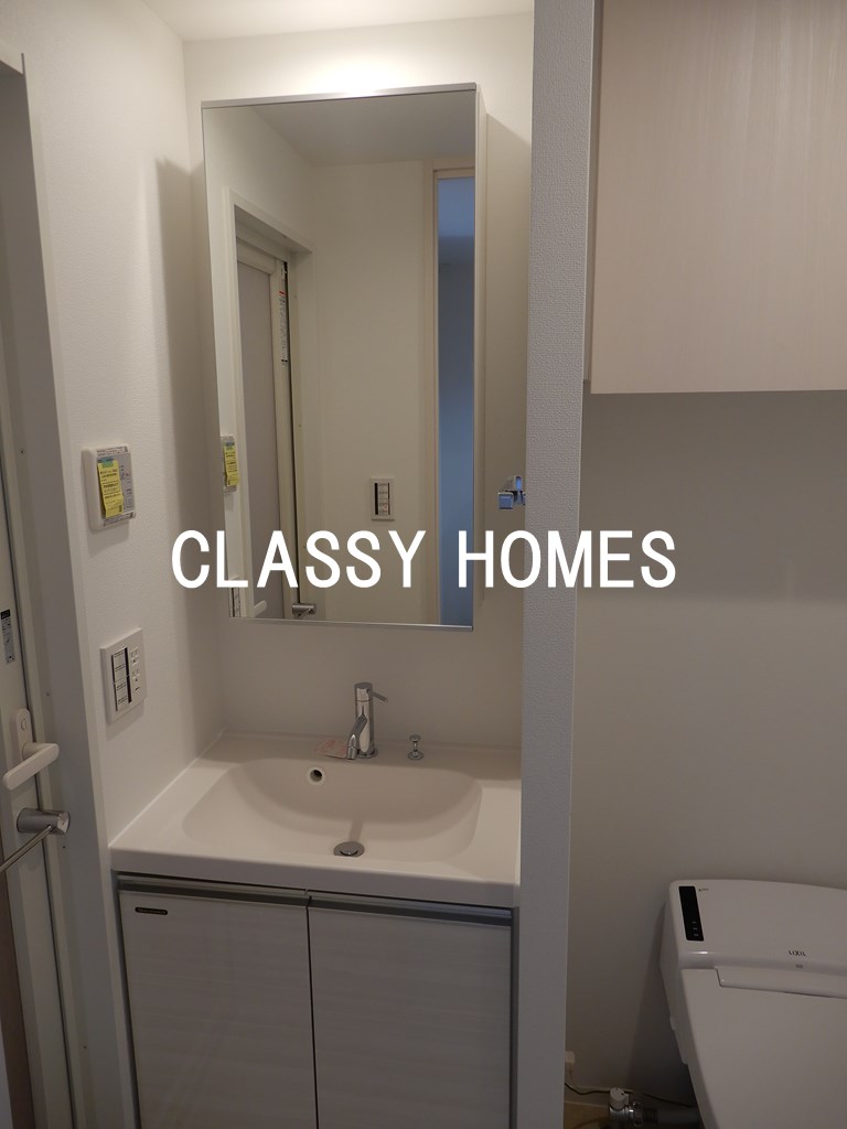 洗面設備　2018年竣工　ストーリア三田：洗面台