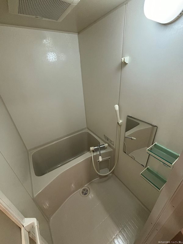 バス・シャワールーム　※同タイプ別部屋です