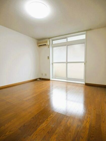 居室・リビング　日当たり良好