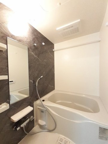 バス・シャワールーム　日々の疲れを癒すお風呂付です