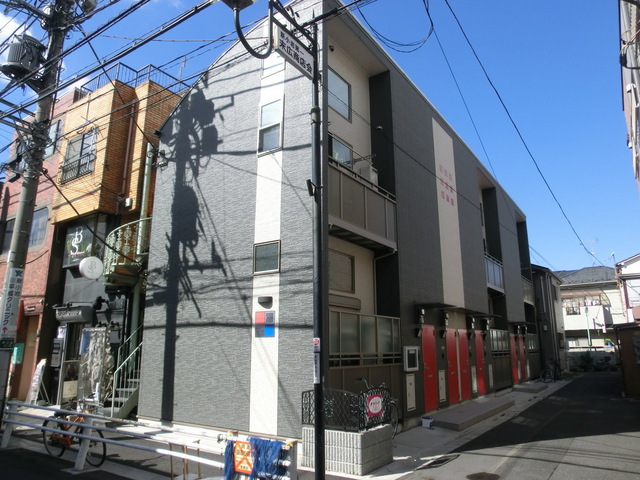 建物外観　オシャレな外観です！もちろんお部屋もオシャレです！