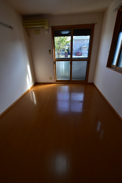 居室・リビング　※他部屋参考写真