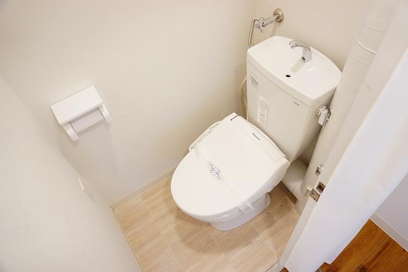 トイレ　トイレ