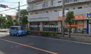 ドラックストア　かえで薬局（ドラッグストア）まで460m