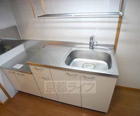 キッチン　２口コンロが置ける広々キッチン