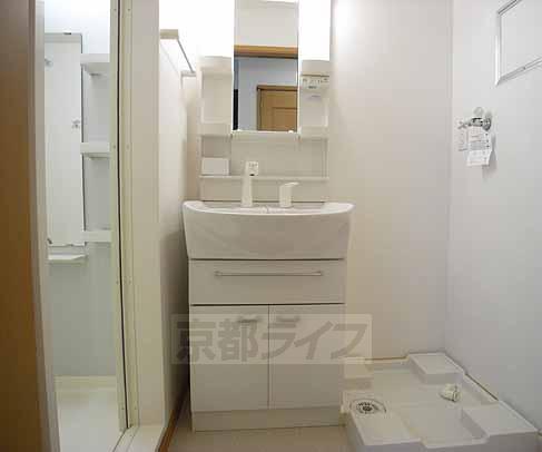 洗面設備　便利なシャンプードレッサー