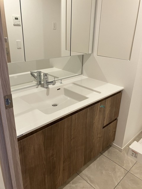 洗面設備　※写真は同タイプ住戸です。