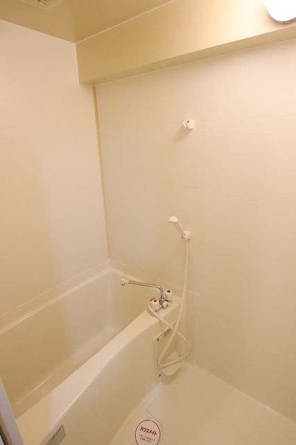 バス・シャワールーム　バスルーム