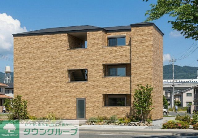 建物外観　※パース