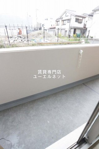 バルコニー　バルコニー付きで採光＆風通し良好！