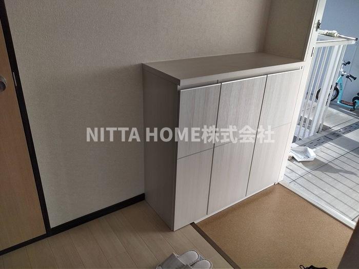 玄関　エアコン1台、室内洗濯機置き場完備♪