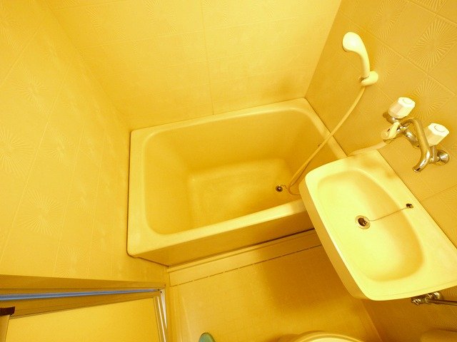 バス・シャワールーム　日々の疲れを癒すお風呂付です