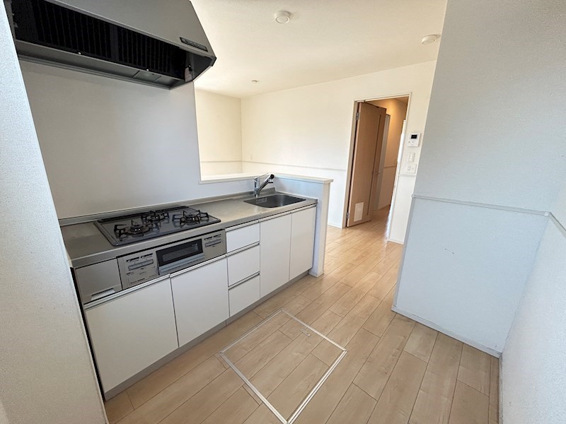 キッチン　当物件の参考写真です。(同建物の部屋)