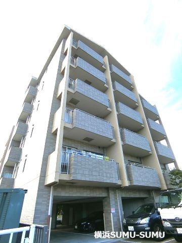 建物外観　クラージュKAMAKURAYA