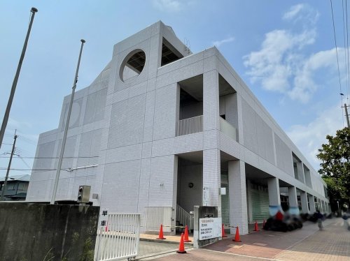 図書館　西宮市立中央図書館（図書館）まで375m