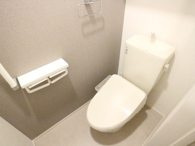 トイレ　シンプルで使いやすいトイレです