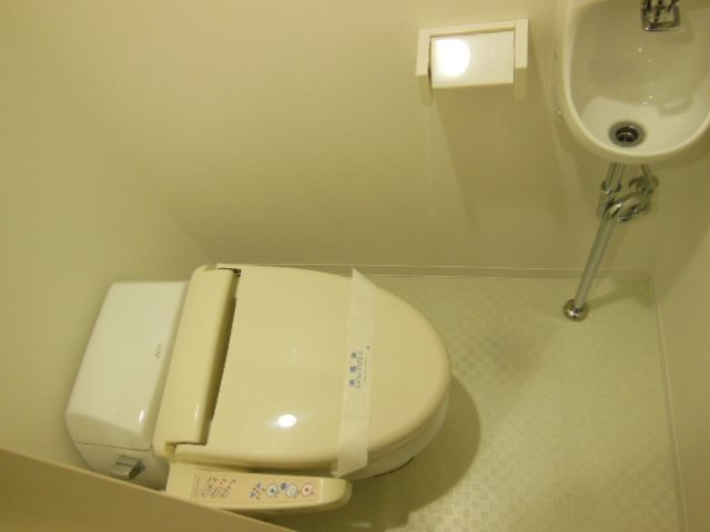 トイレ　同物件同号室のお写真です。