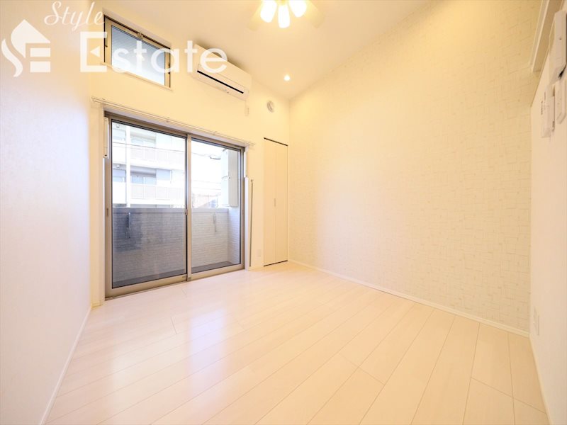 居室・リビング　内装　同仕様内装