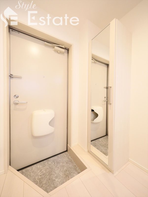 玄関　玄関　同仕様内装