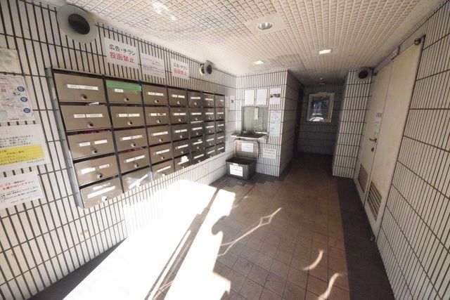 エントランス　＊別部屋の参考写真です。