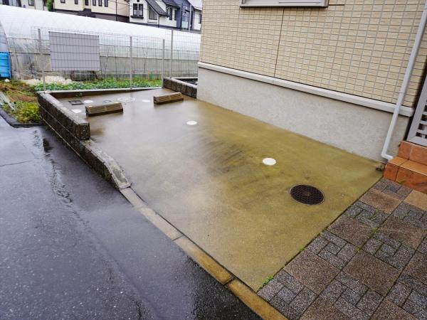 駐車場　駐車場