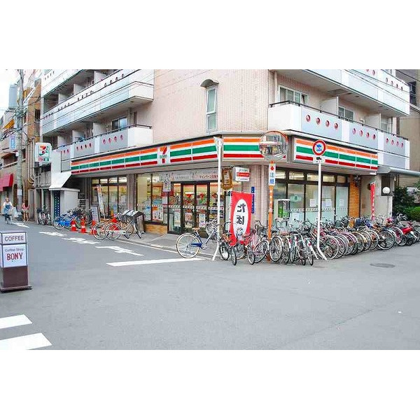 コンビニ　セブンイレブン浪速日本橋西店（コンビニ）まで6m