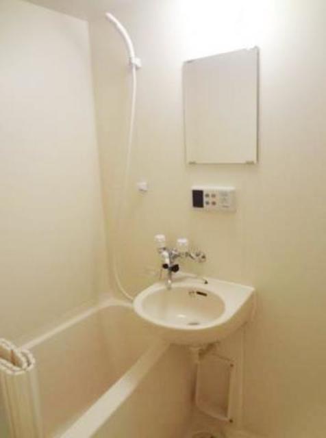 バス・シャワールーム　同仕様参考写真