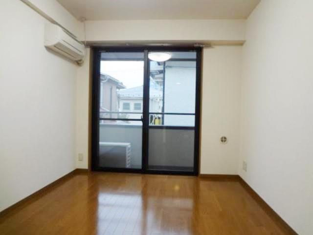 居室・リビング　同仕様参考写真