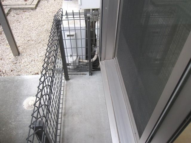 バルコニー　★小さなテラス付きです★