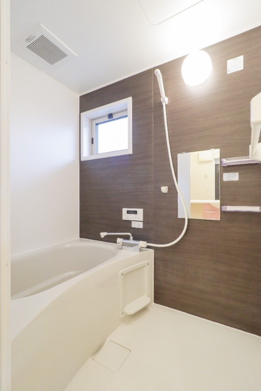 バス・シャワールーム　図面と現状に相違がある場合には現状を優先