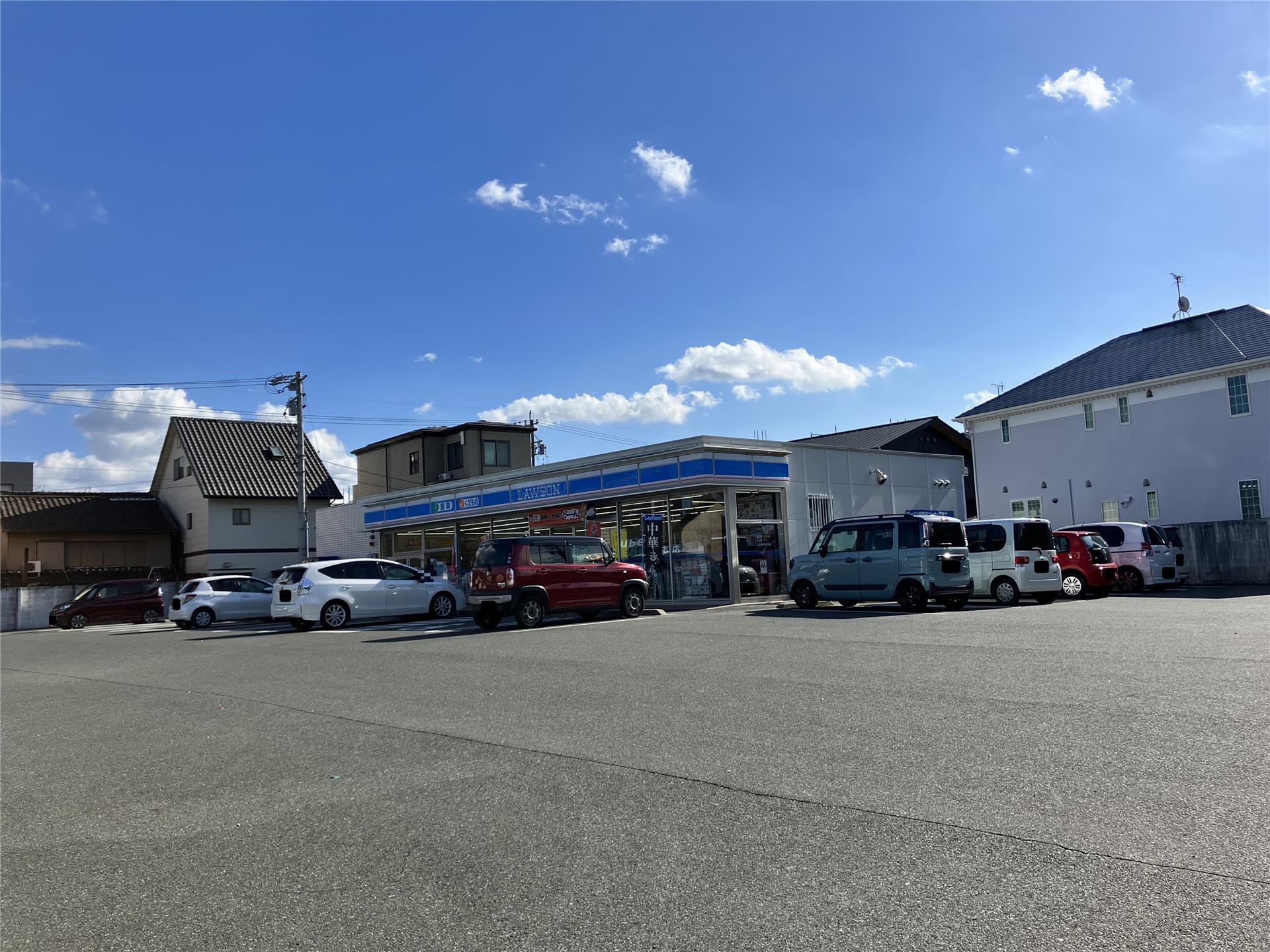 コンビニ　ローソン豊川古宿店（コンビニ）まで295m